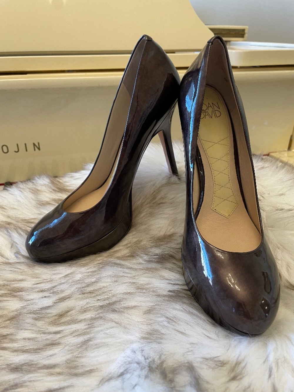 Joan & David Brown Patent Leather Heels size 8M